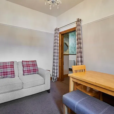 בית נופש Host & - Cromwell House