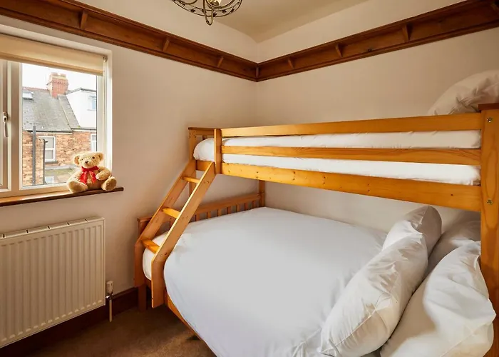 Сasa de vacaciones Host & - Cromwell House